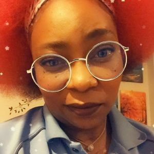 Meet your Posher, Tabitha